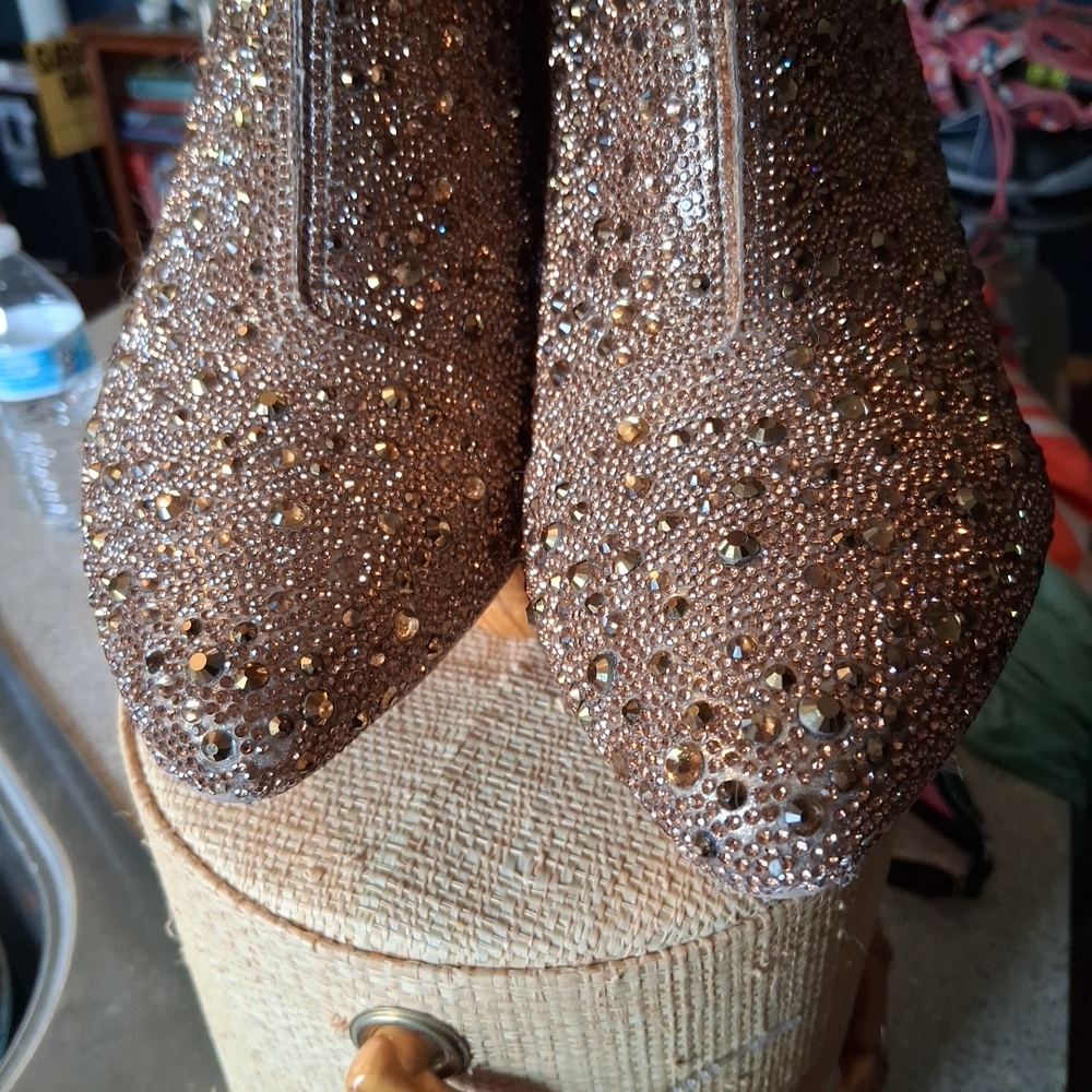 Torrid BETSEY Johnson Multi Stone Bootie  8 Wide Goldish In Color Gem Studded - Picture 7 of 12